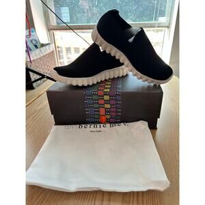 New Women Bernie Mev Slip in Athletic Casual Shoes Cushy Black white 36 US 5.5-6